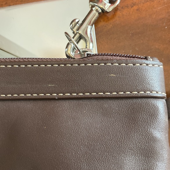 VGUC. Coach brown leather wristlet. - Picture 8 of 10